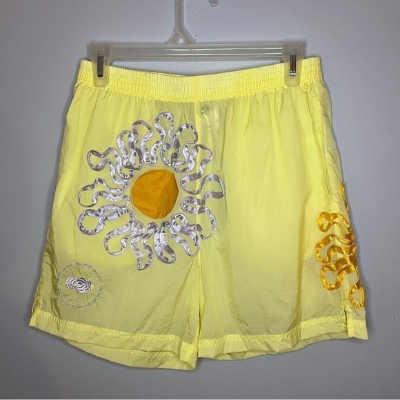 Nike Sportswear Project Uphoria Woven Daisy Yellow Sheer Nylon Shorts Size Small - Picture 2 of 16